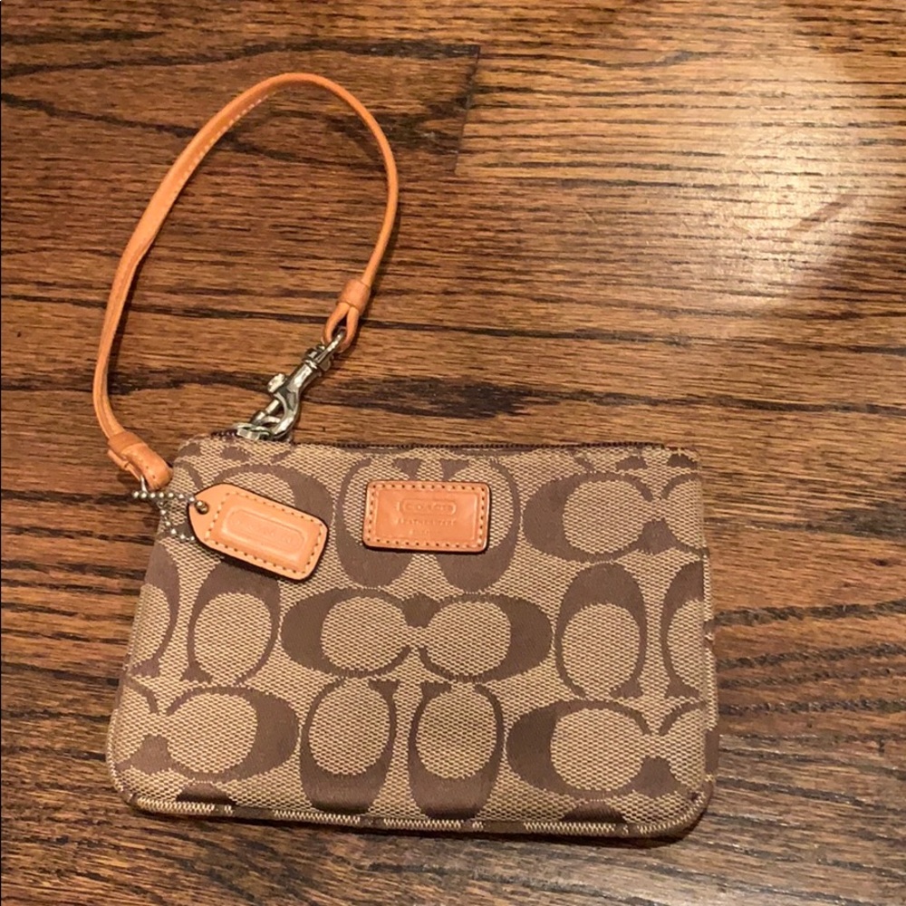 Coach cc wristlet